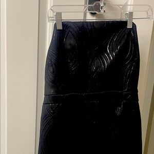 Elegant Black Textured Dress strapless